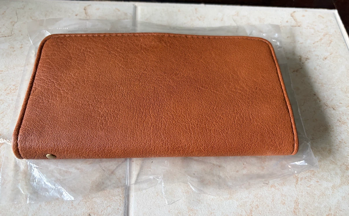 New Universal Thread Faux-Leather Bifold Clutch Wallet - photo 3
