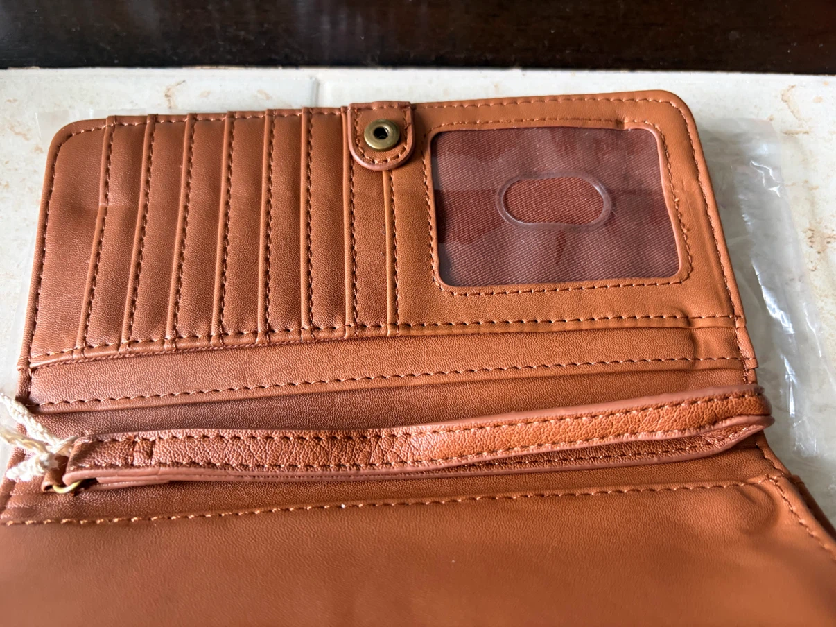 New Universal Thread Faux-Leather Bifold Clutch Wallet - photo 5