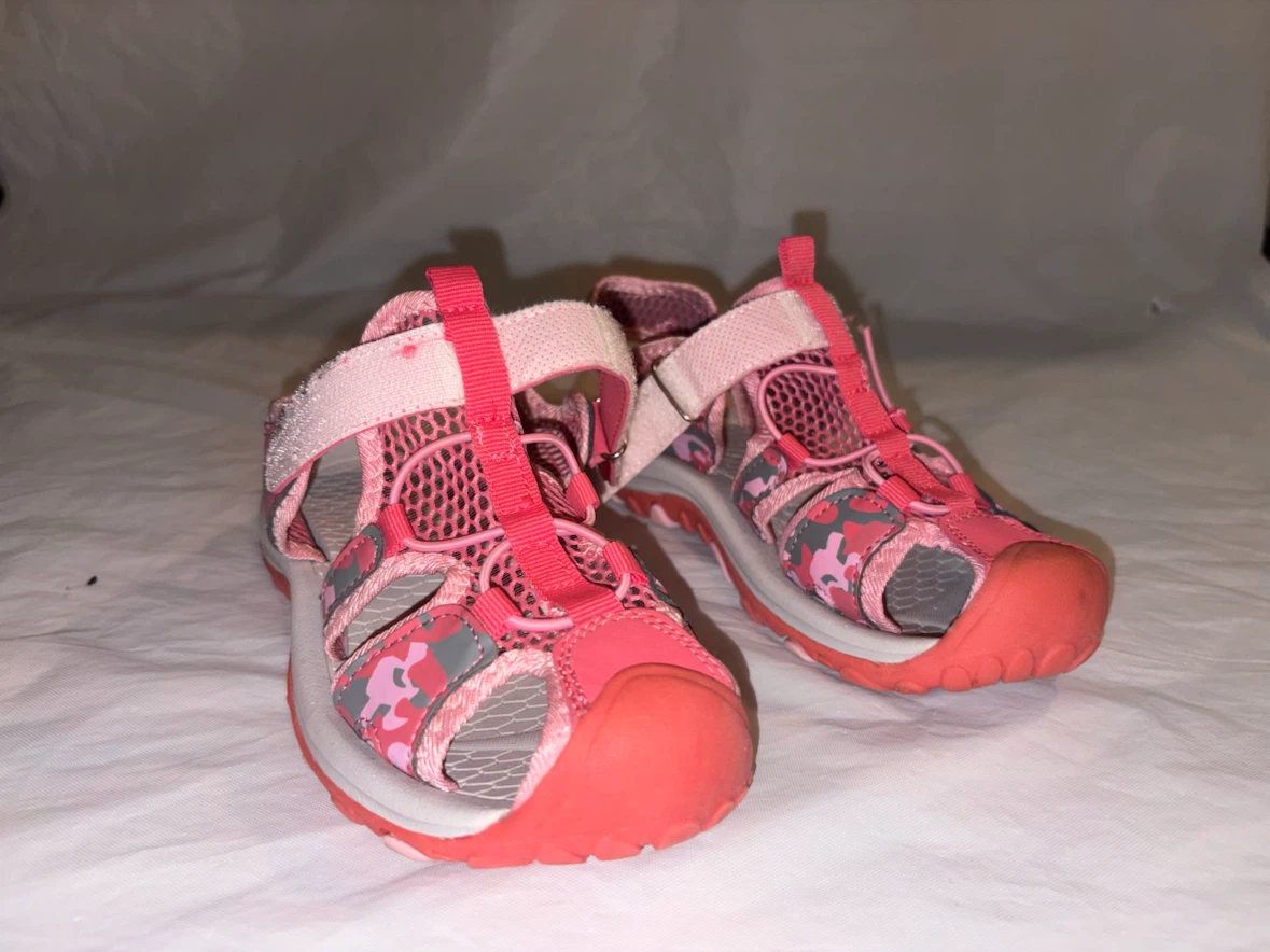 Pink Camo Water Sandals