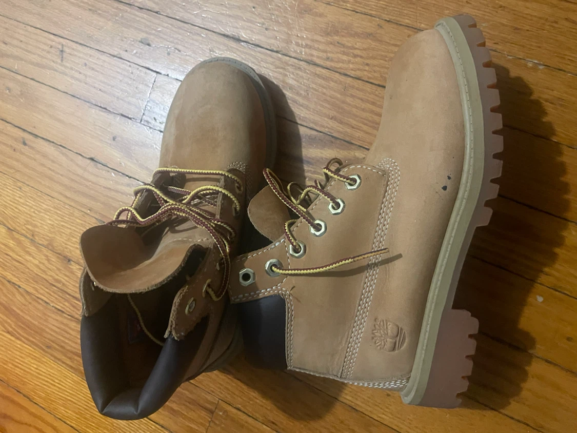 Timberland Classic Boots - Size 1 Youth