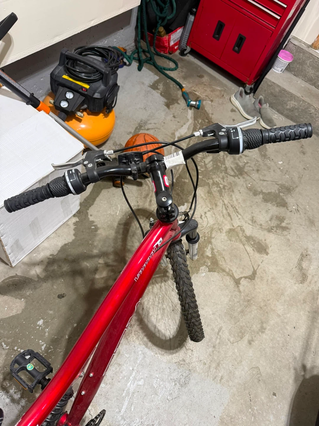 Red CCM Mountain Bike - photo 5