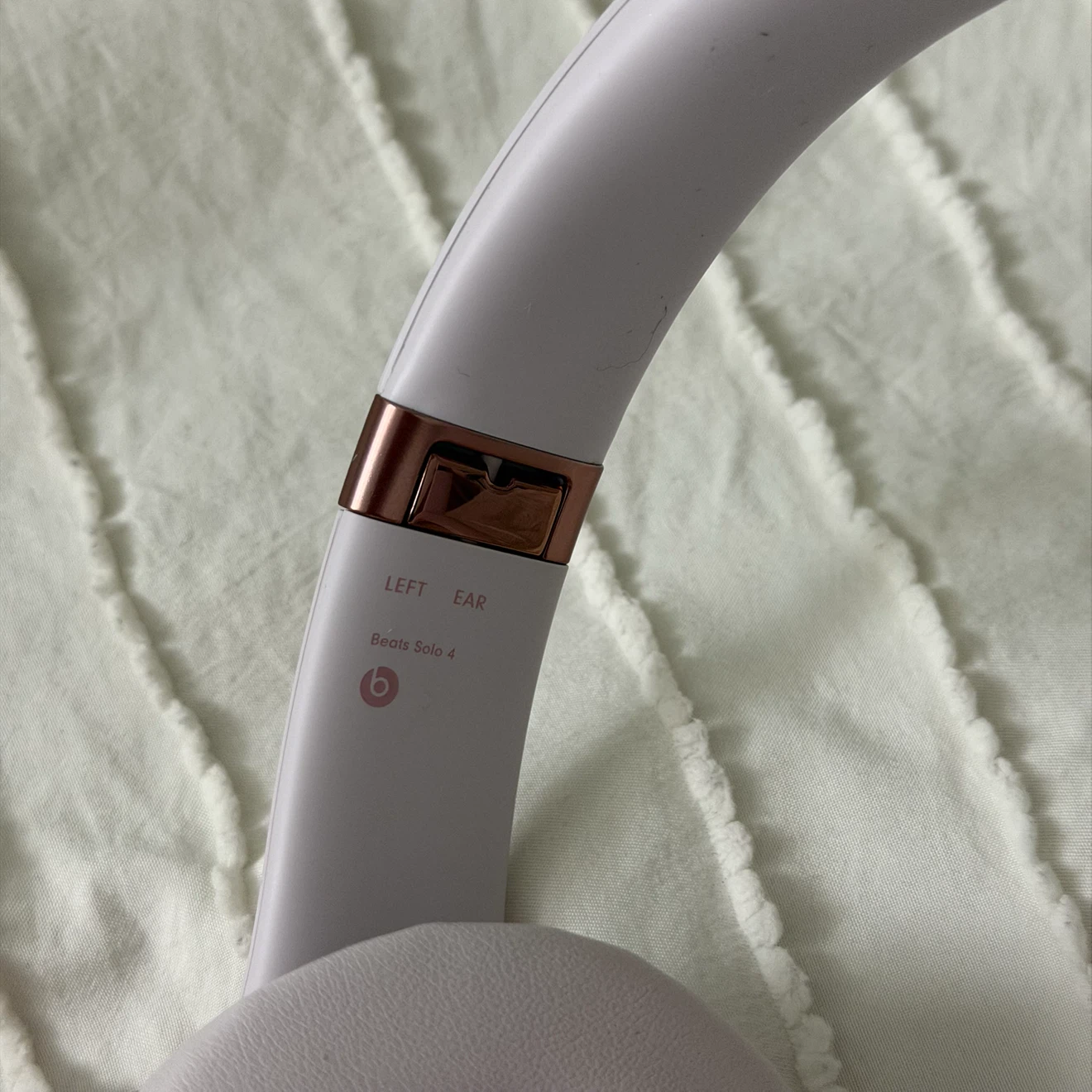 Beats Solo 4 Headphones - White - photo 2