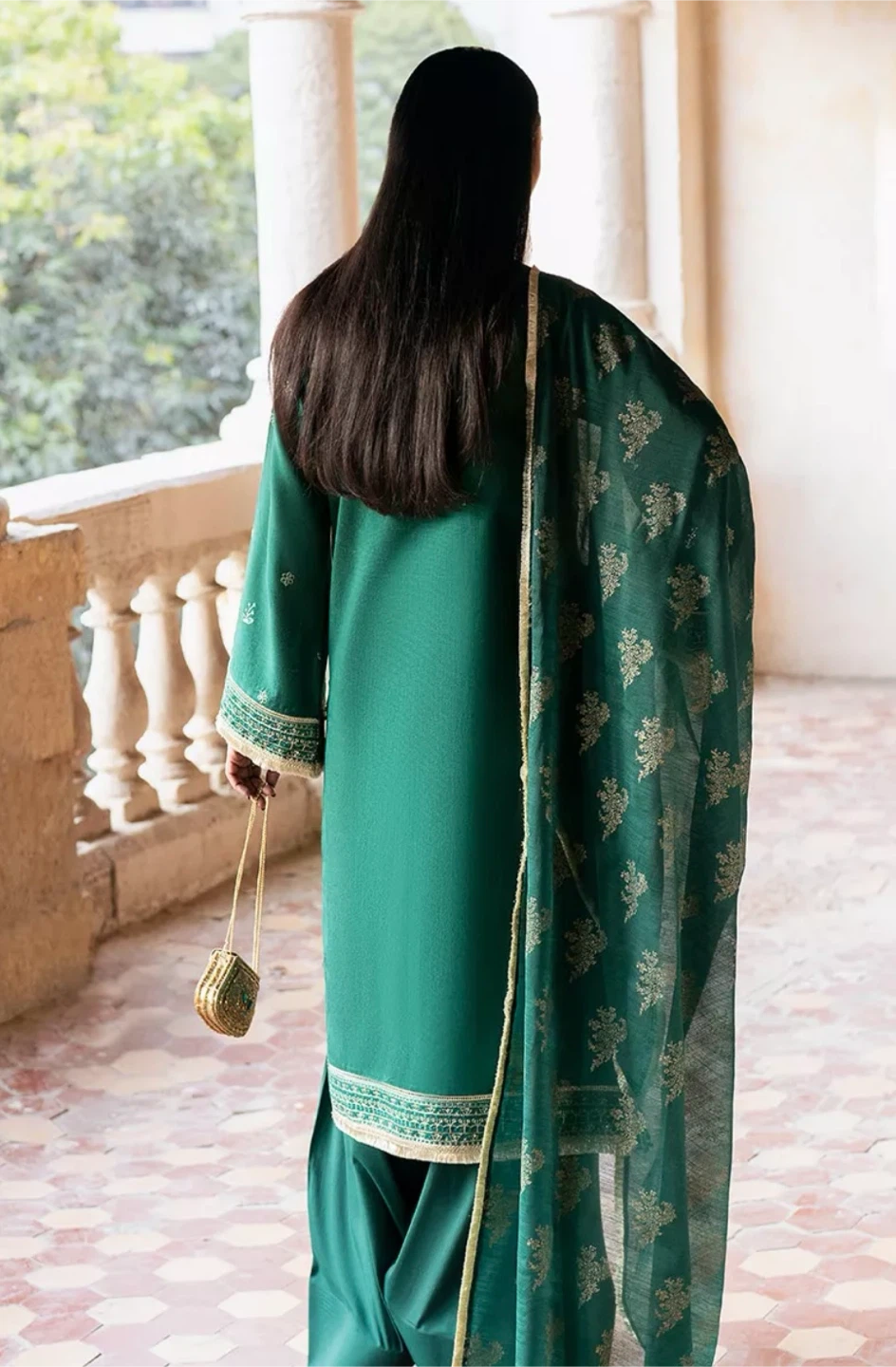 Green embroidered three piece suit - photo 2