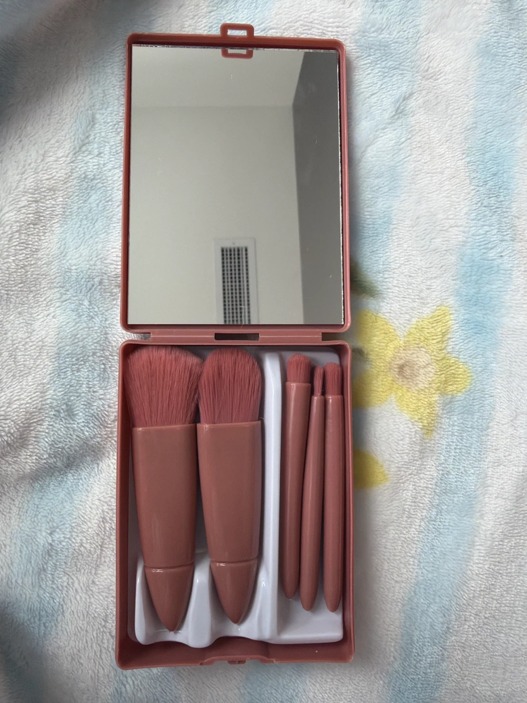 Brand New Makeup Brush Set with Mirror - photo 3