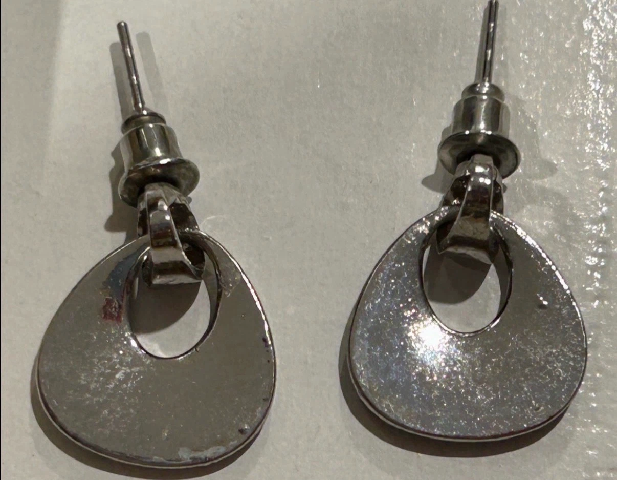Silver Tone Black Teardrop Earrings - photo 3