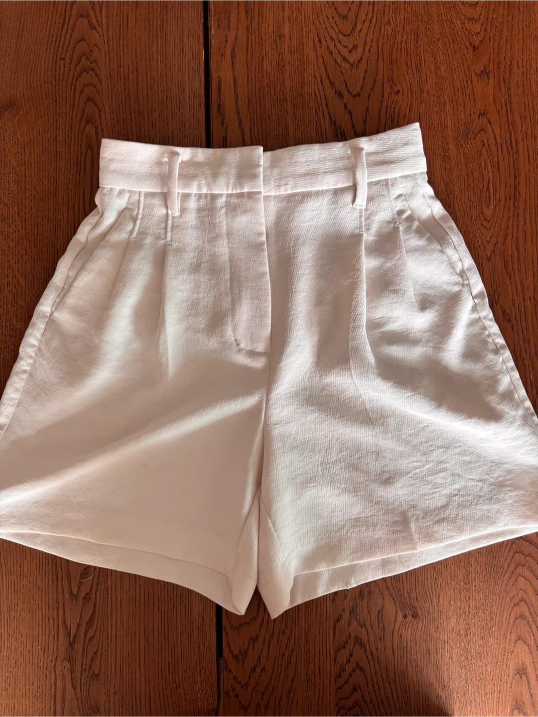 Aritzia Wilfred Effortless Shorts