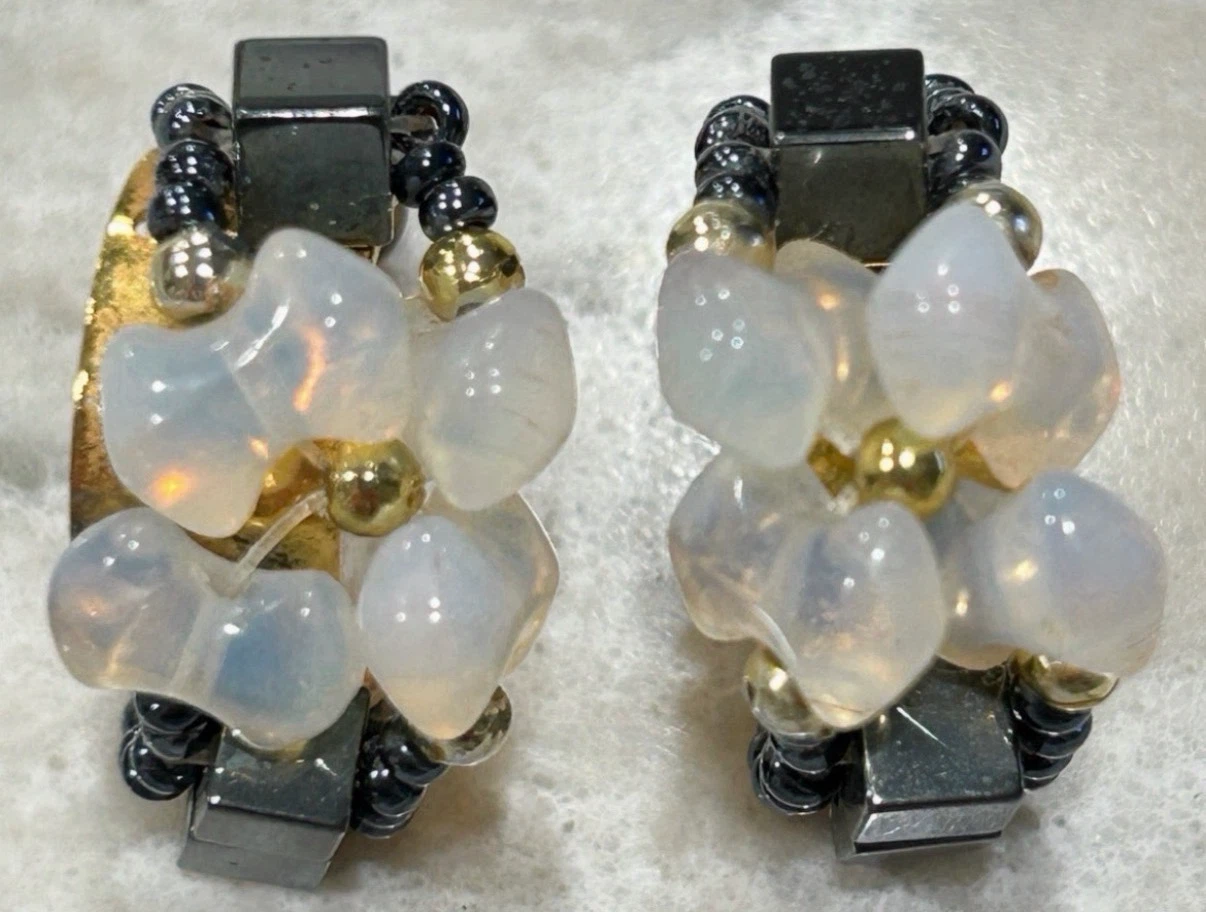 Beautiful Beaded Curved Stud Earrings ($5 each) - photo 2