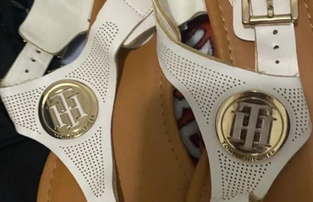 Tommy Hilfiger Sandals SZ 9 - photo 3