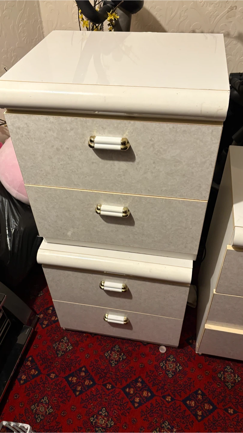 White Dresser set - photo 3