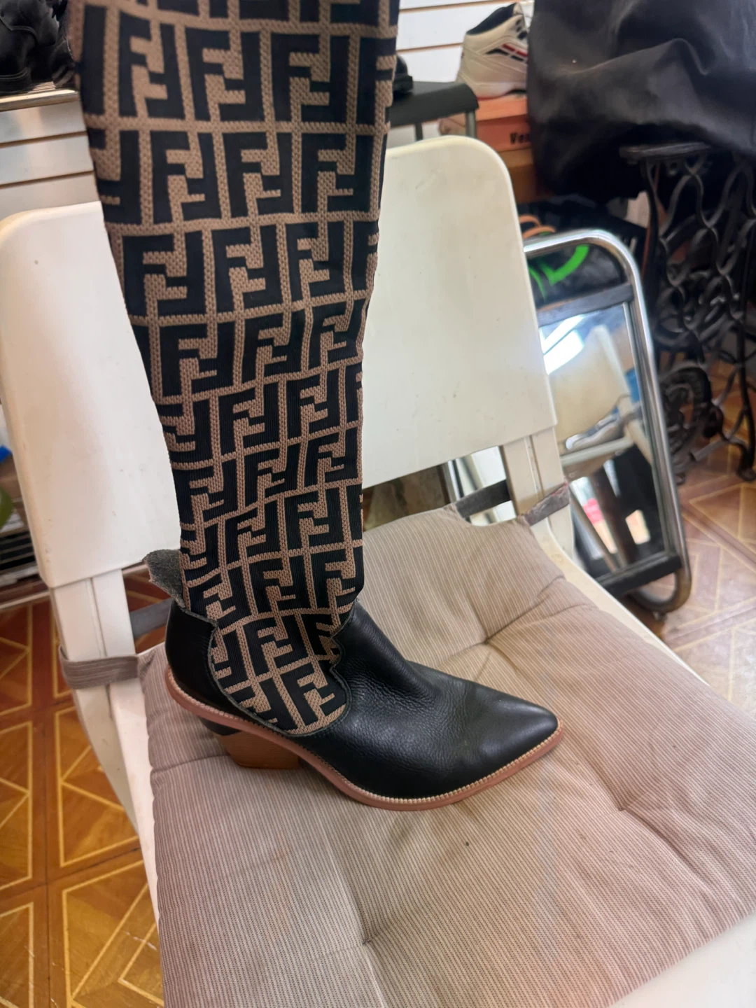 Fendi Logo Knit Boots - photo 4