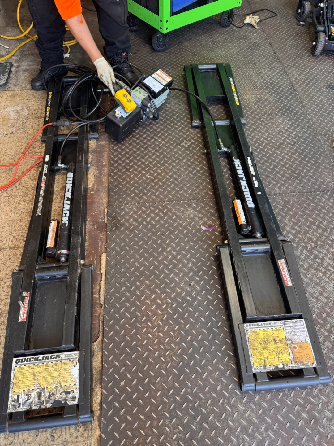 QuickJack Car Lift Set - photo 3