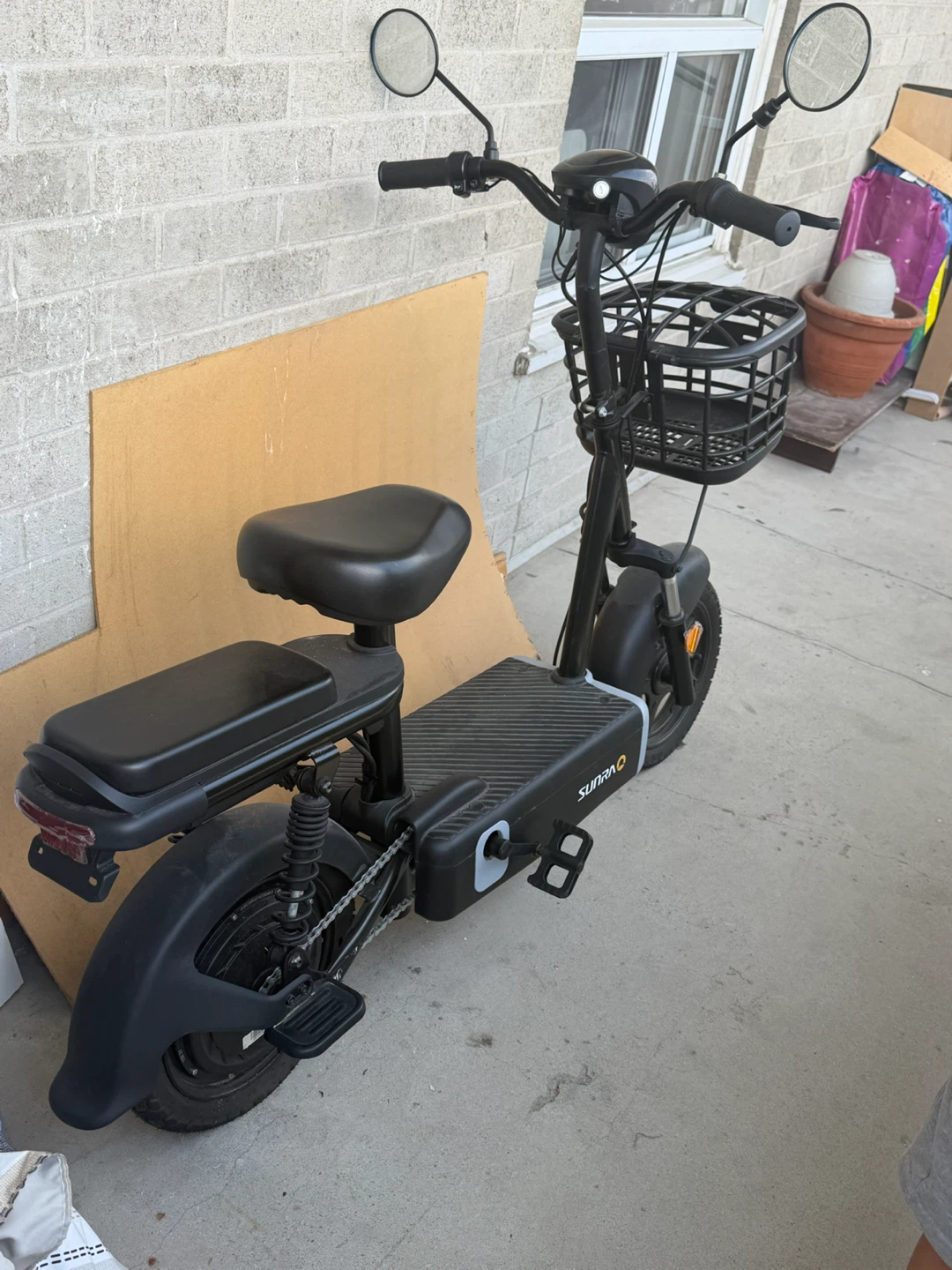 Sunra  Electric bike  with Basket