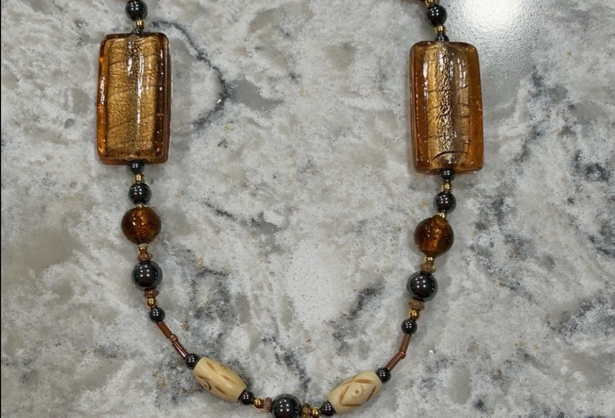 Amber and Brown Toned Beaded Necklace - photo 4