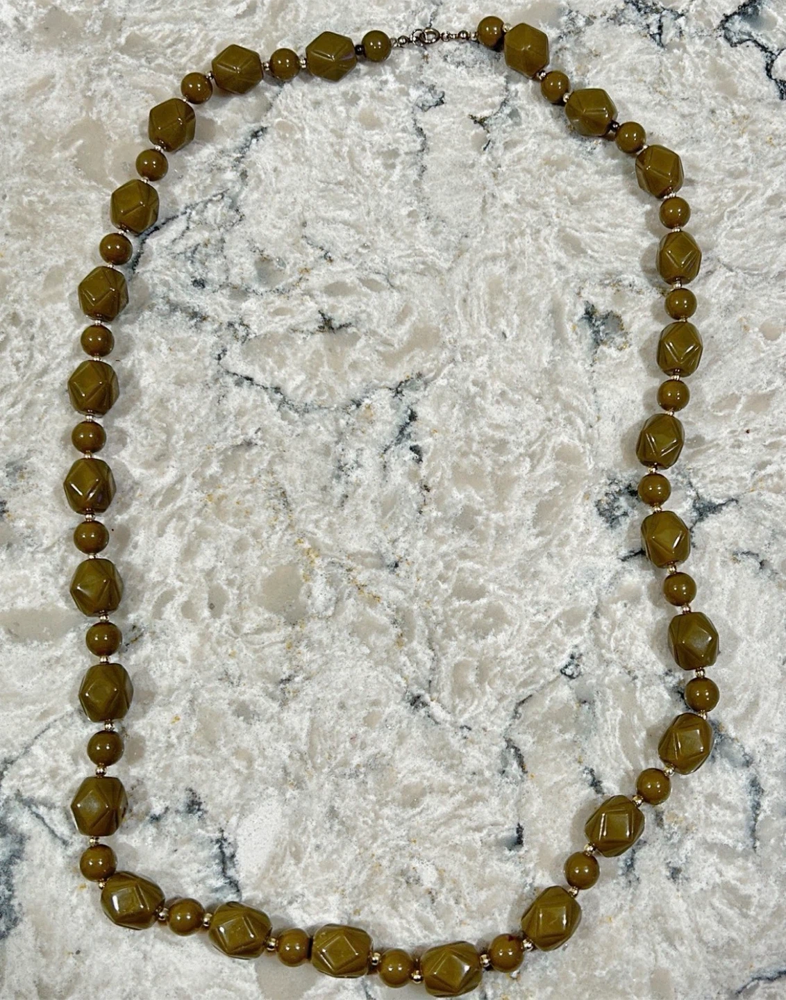 Olive Green Bead Necklace – Geometric Retro Statement Piece - photo 3