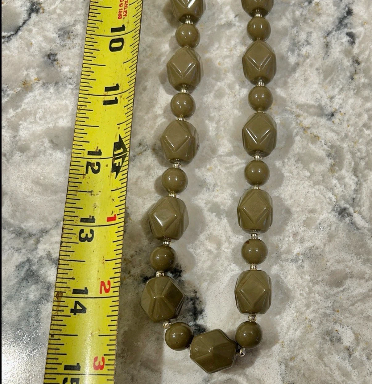 Olive Green Bead Necklace – Geometric Retro Statement Piece - photo 4