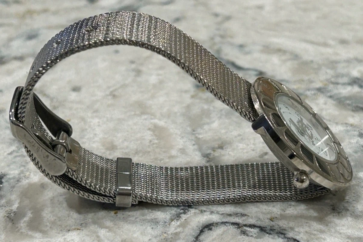 Quartz Watch Silver Tone Mesh Band Japan Movt  (Needs Repair) - photo 2