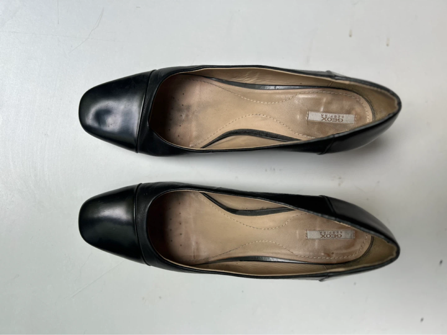 GEOX Black Leather Block Heel Pumps