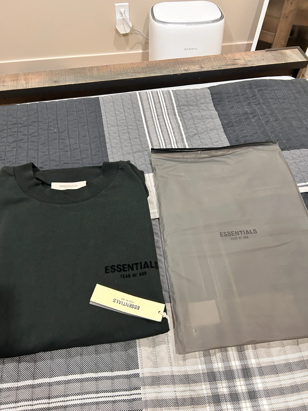Essentials T-shirt - photo 5