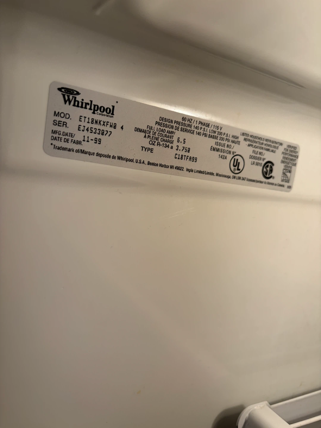 Whirlpool Refrigerator - photo 3