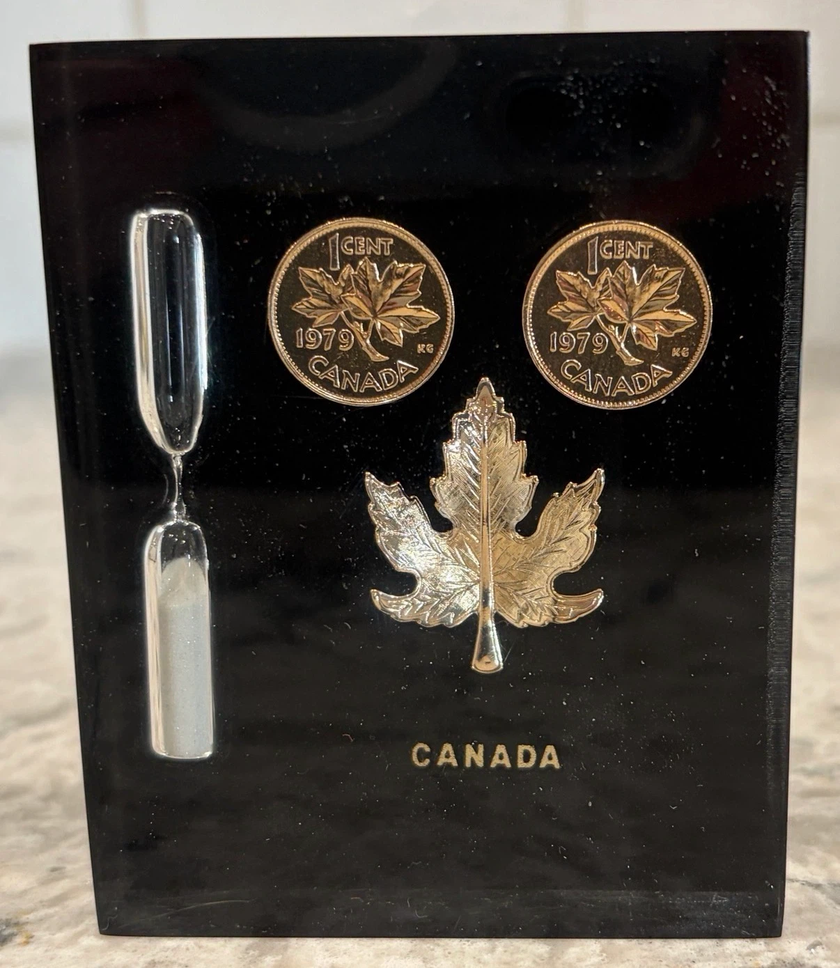 1979 Canada Penny Lucite Paperweight w/ Hourglass & Maple Leaf