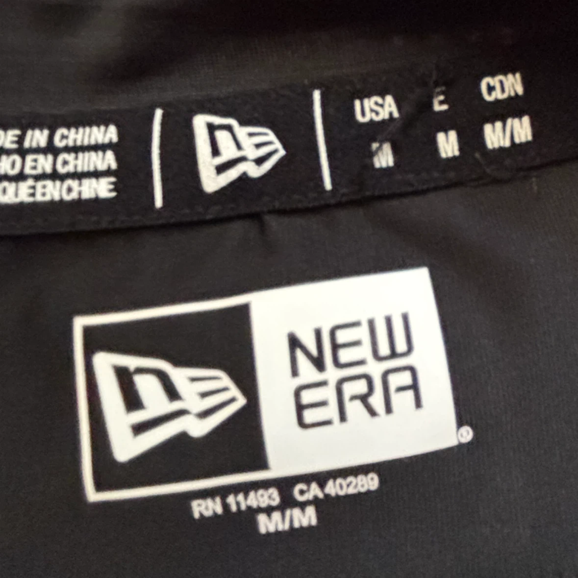 New Era - Black Short Sleeve Tee - *Size Men Medium* - photo 3