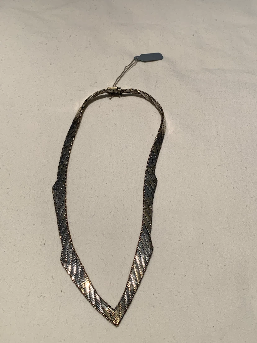 V-Neck Woven Multi-Tone Necklace - photo 2