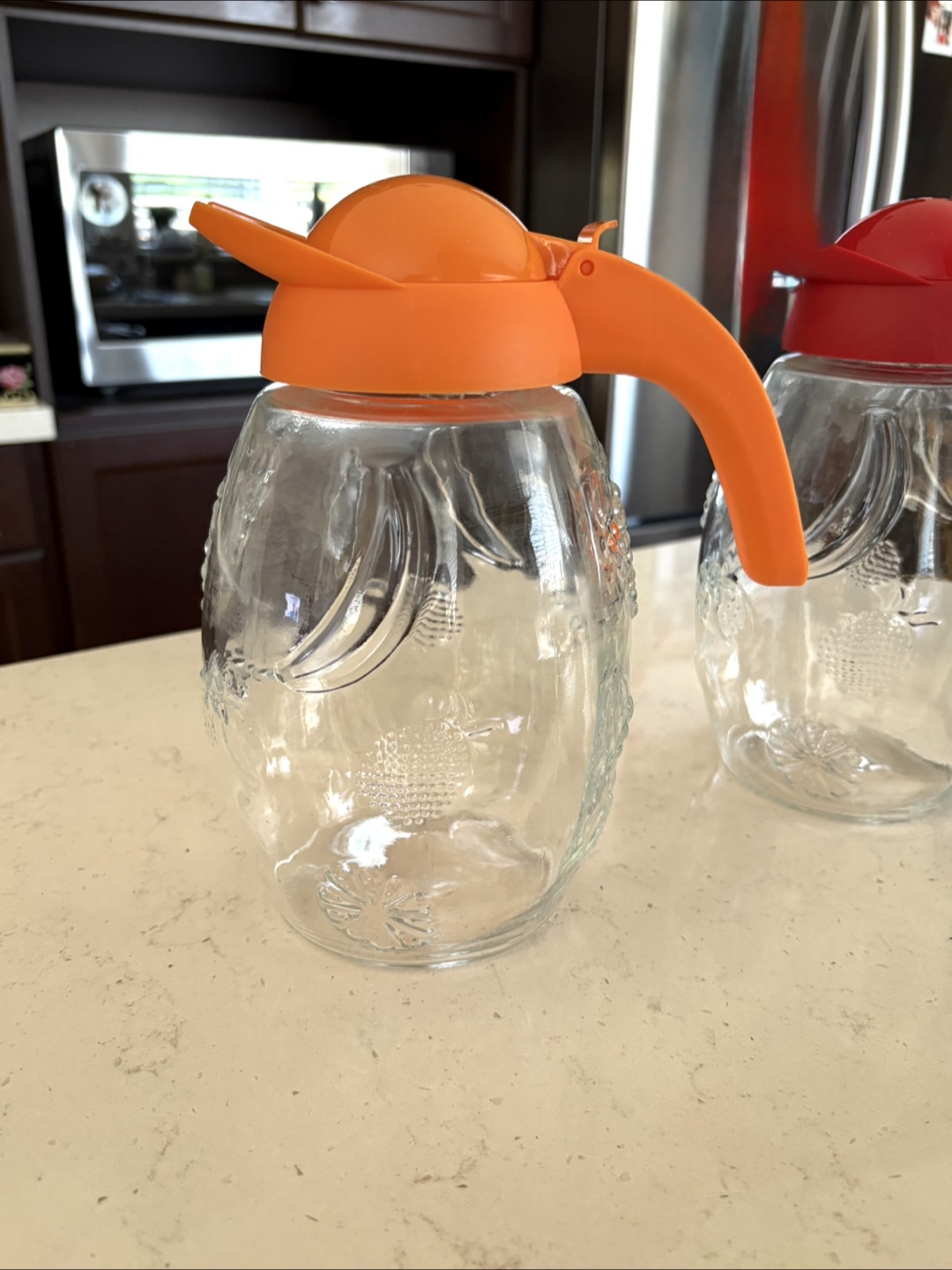 Set of 2 Vintage Heavy Glass  Pitchers  - New - photo 3
