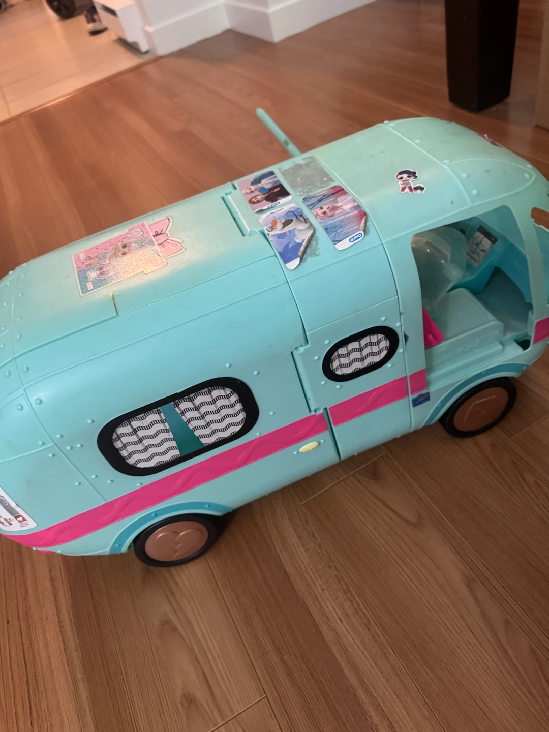 LOL Surprise Housewarming Camper - photo 3