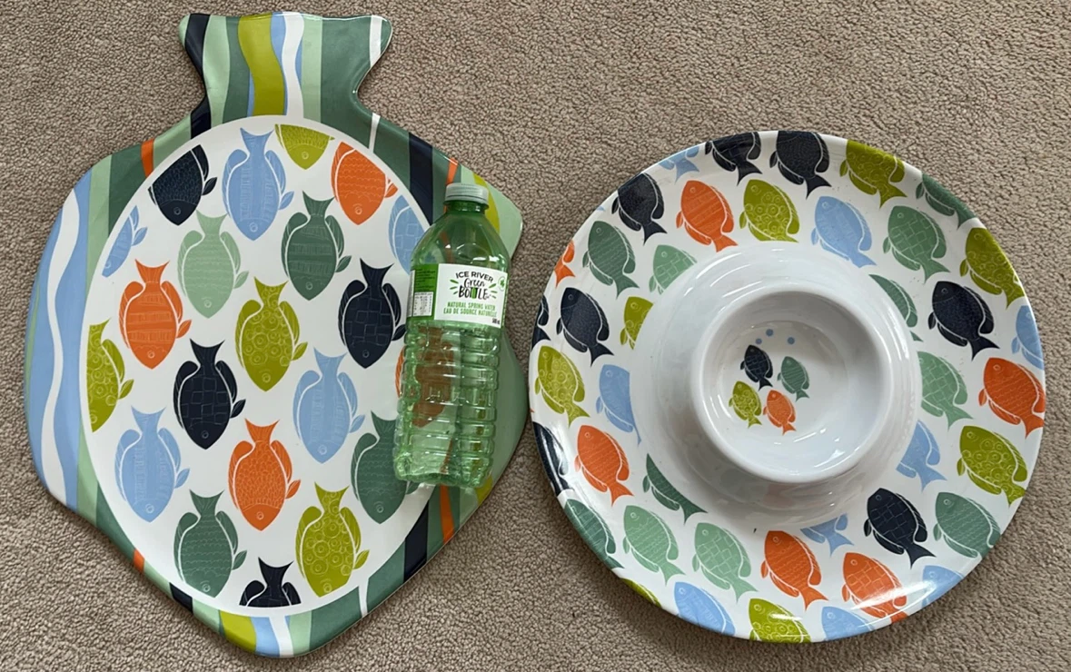 Fish pattern serving platter and chip and dip set