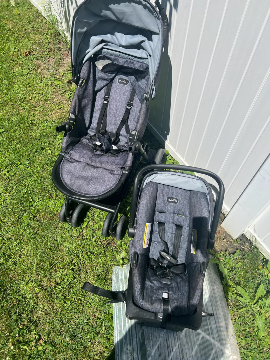 Evenflo Stroller and Car Seat FOR SALE