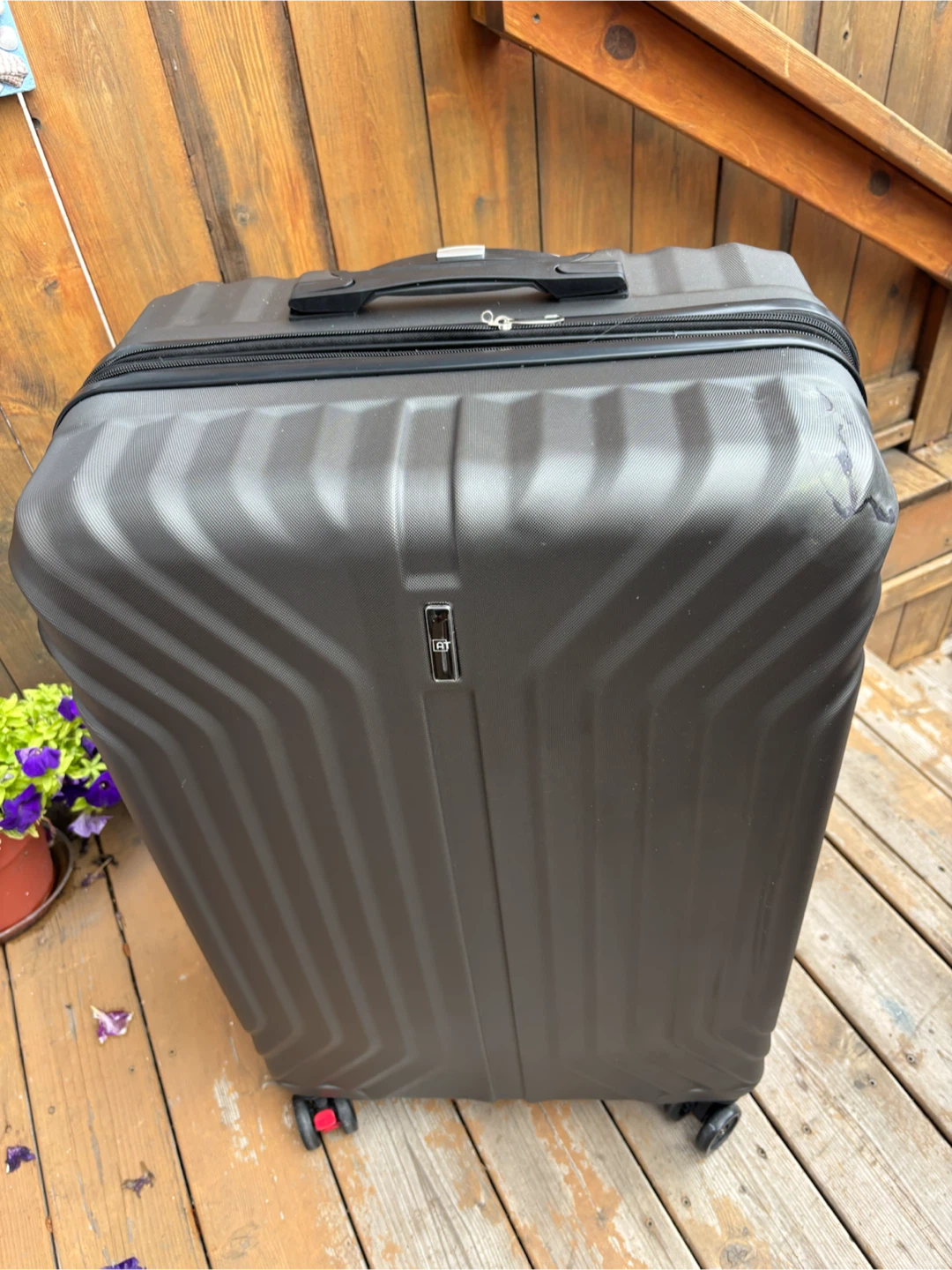Skyway Luggage - Large Suitcase