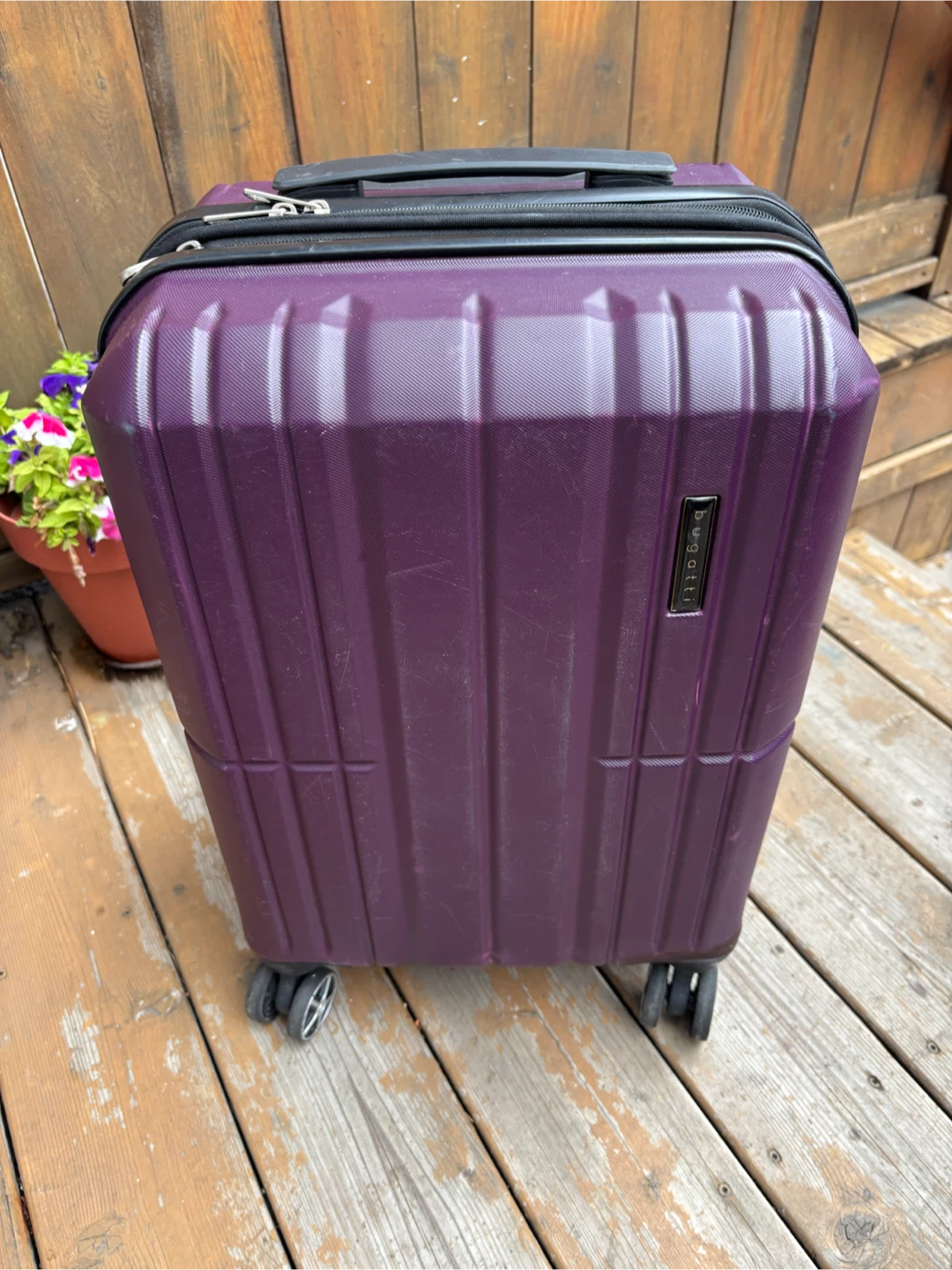 Bugatti Purple Hardshell Spinner Suitcase
