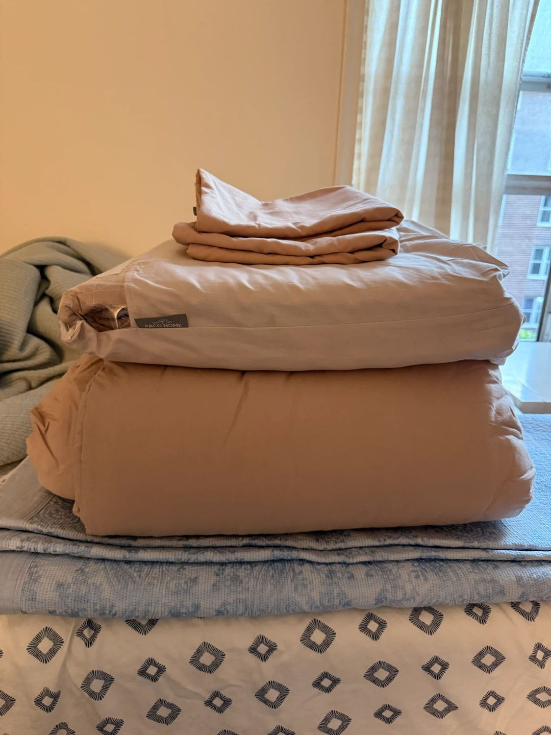 Cotten Bedding Set: Queen (Korean Brand)