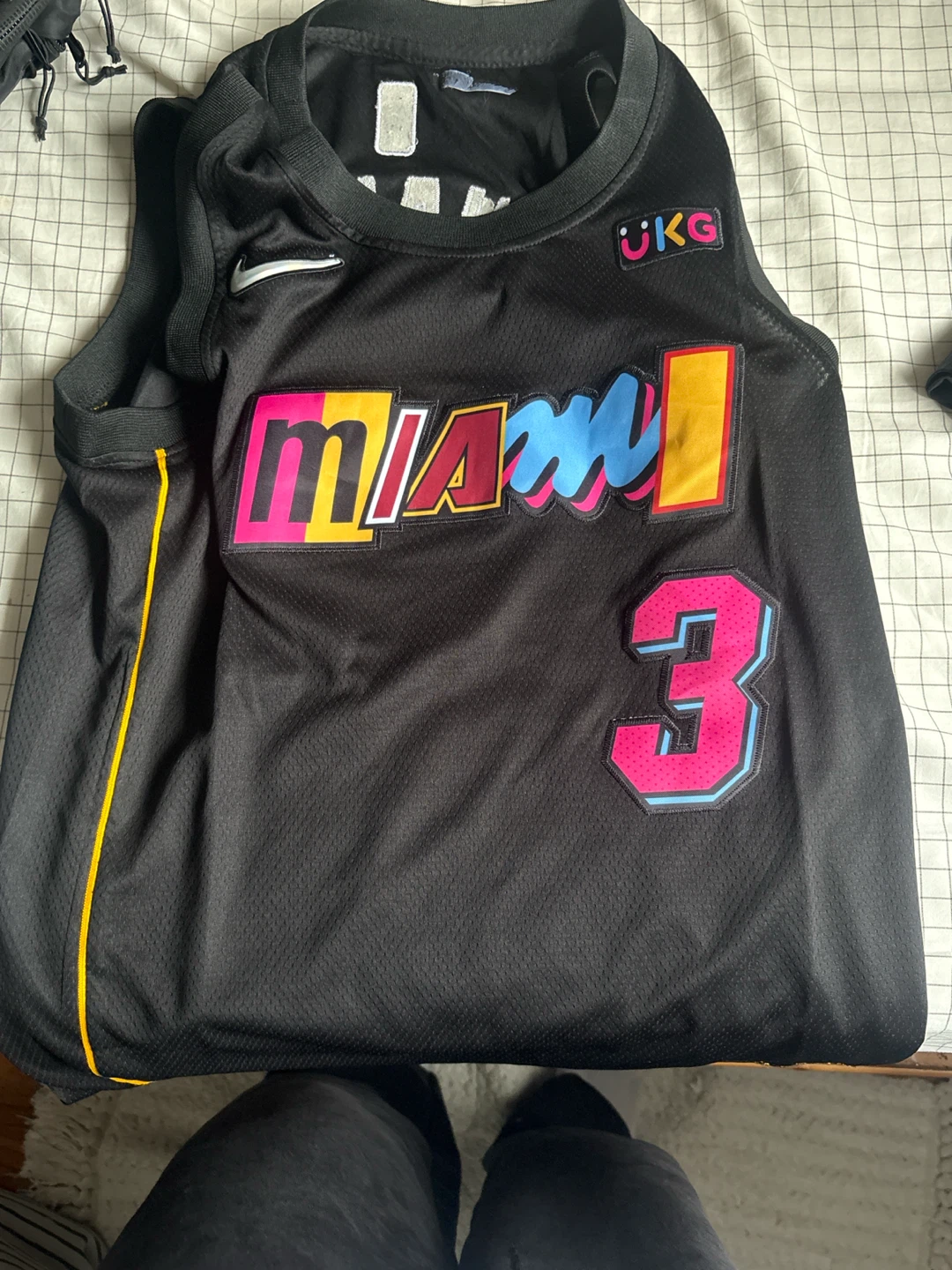 Dwayne wade and Kobe Bryant jersey - photo 2