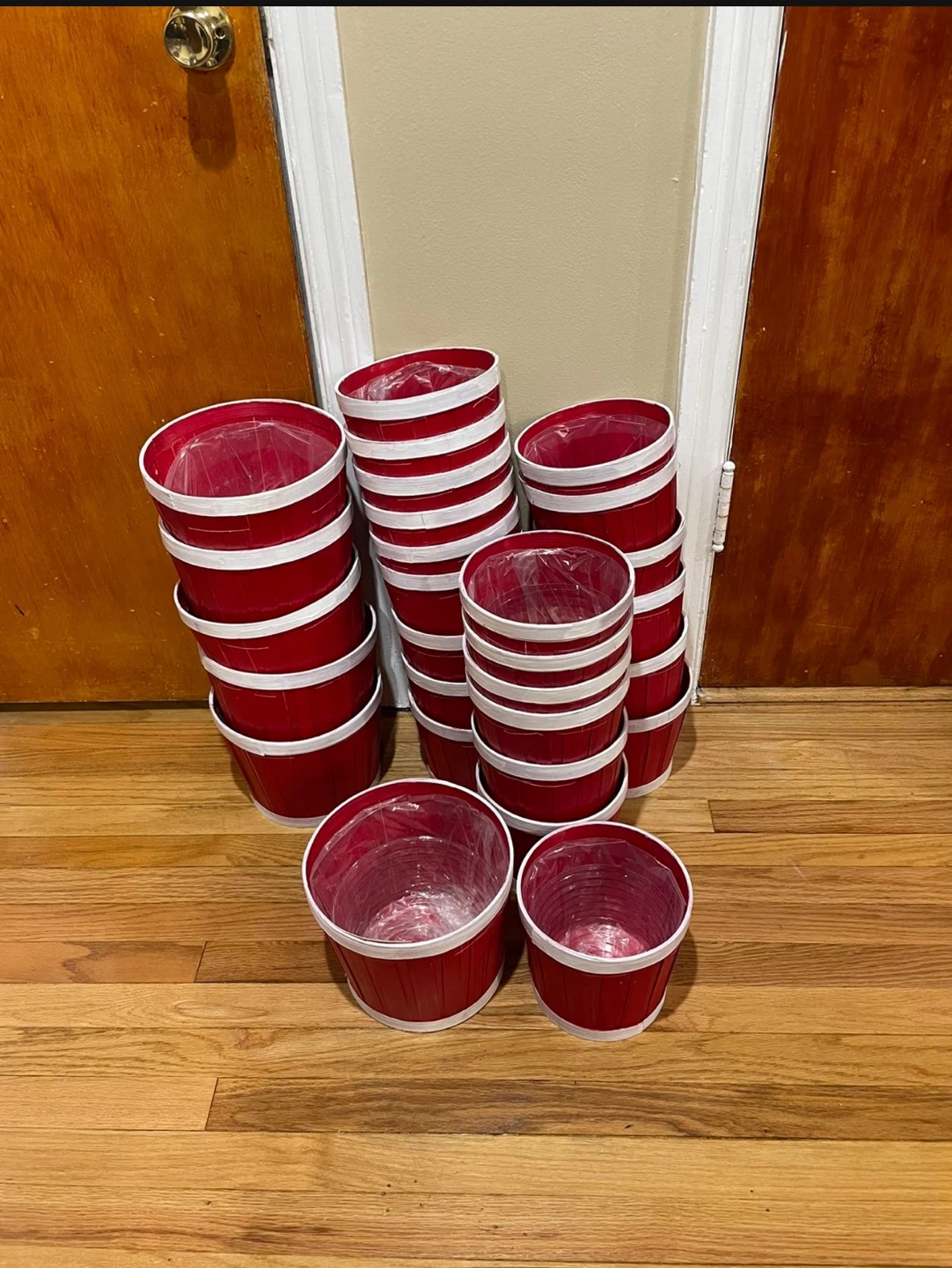 Red Planter Pots with White Trim Each $2 - photo 2
