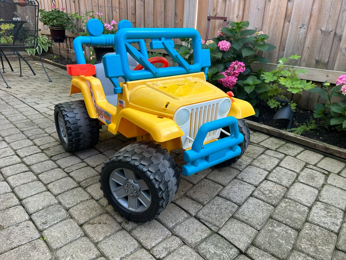 Fisher-Price Power Wheels Go Diego Go Jeep Wrangler