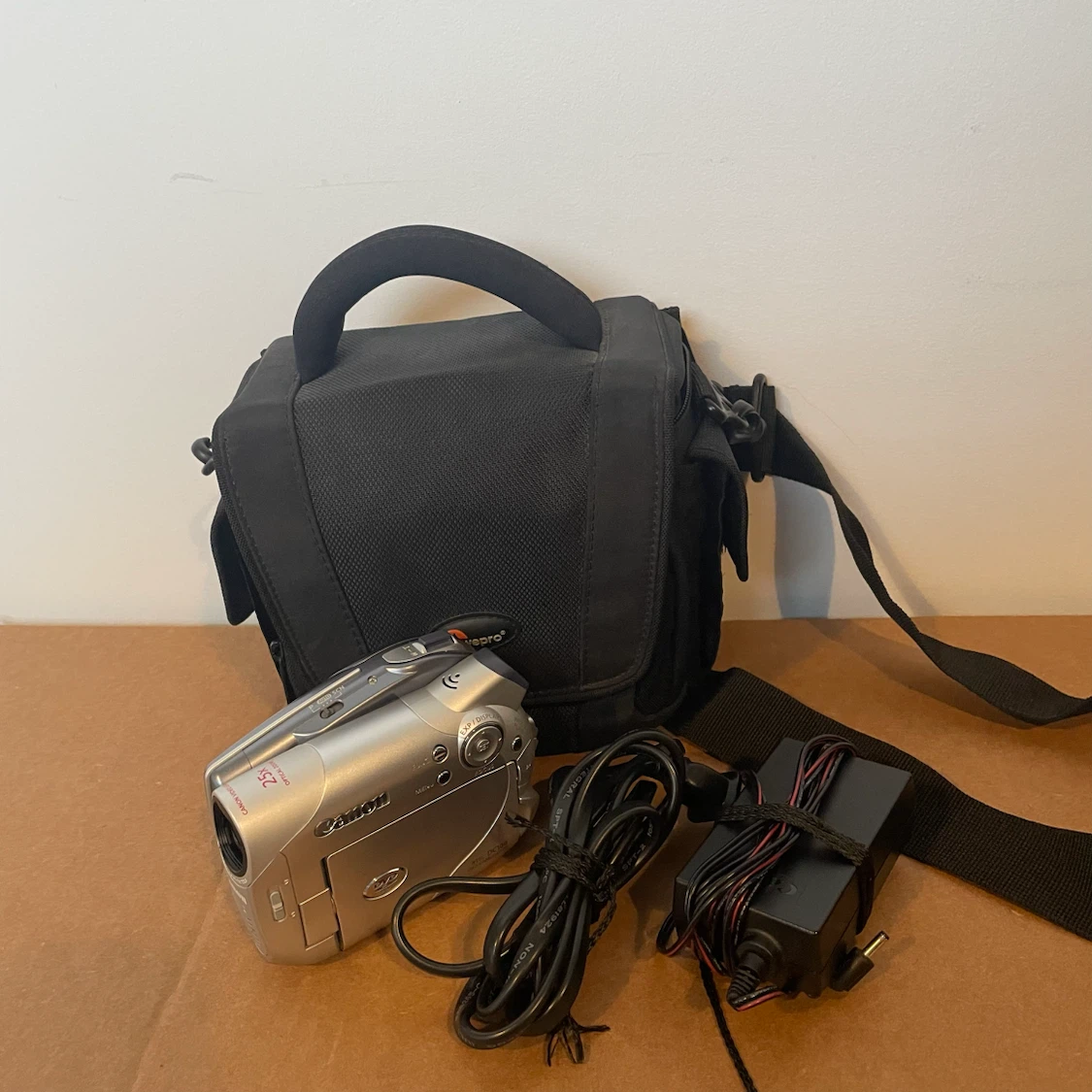 Canon DC100 Mini DVD Retro Camcorder