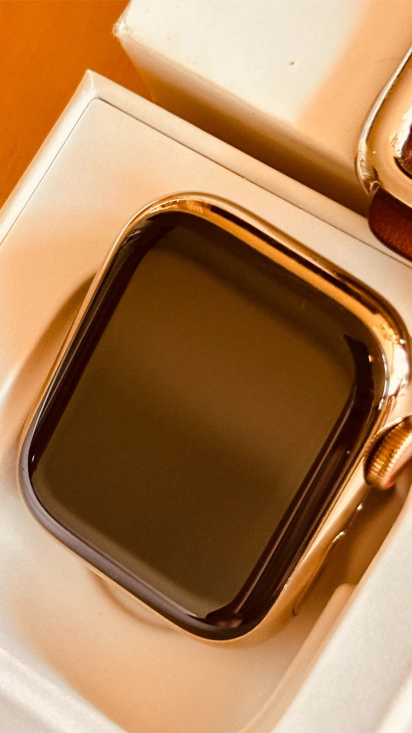 Apple Watch Series 8 - photo 3