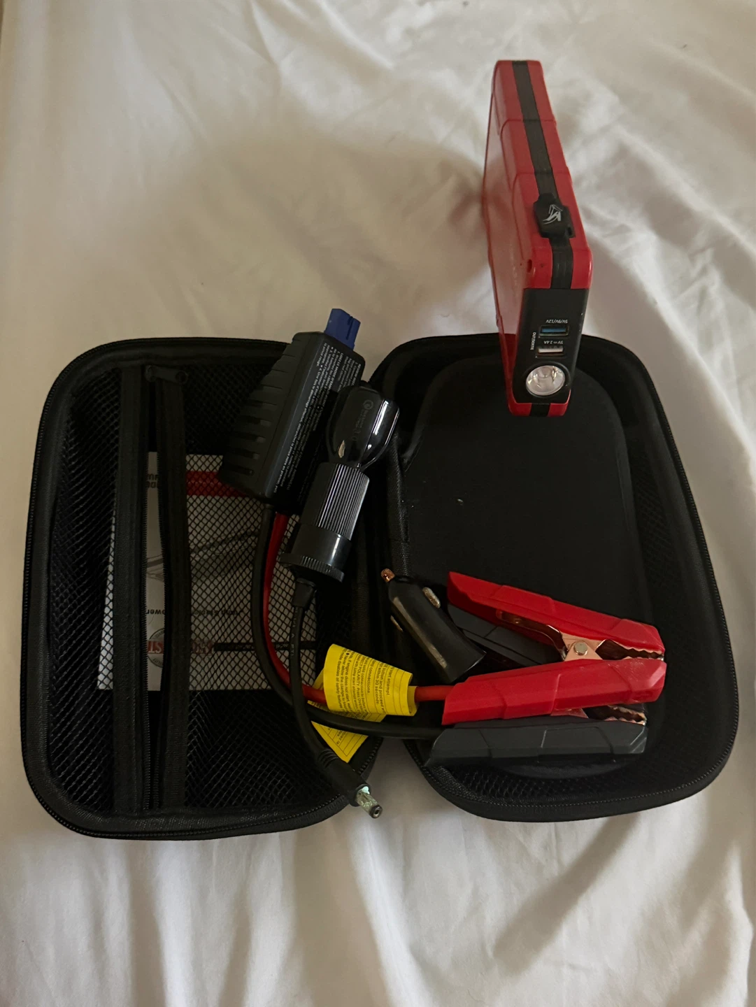 Motomaster Jump Starter - photo 4