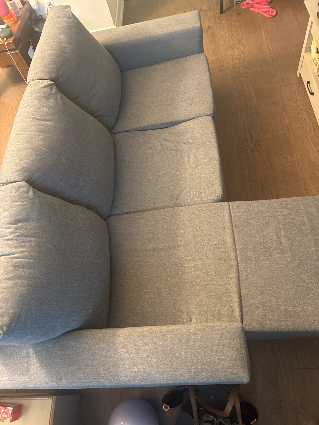 Couch - photo 2