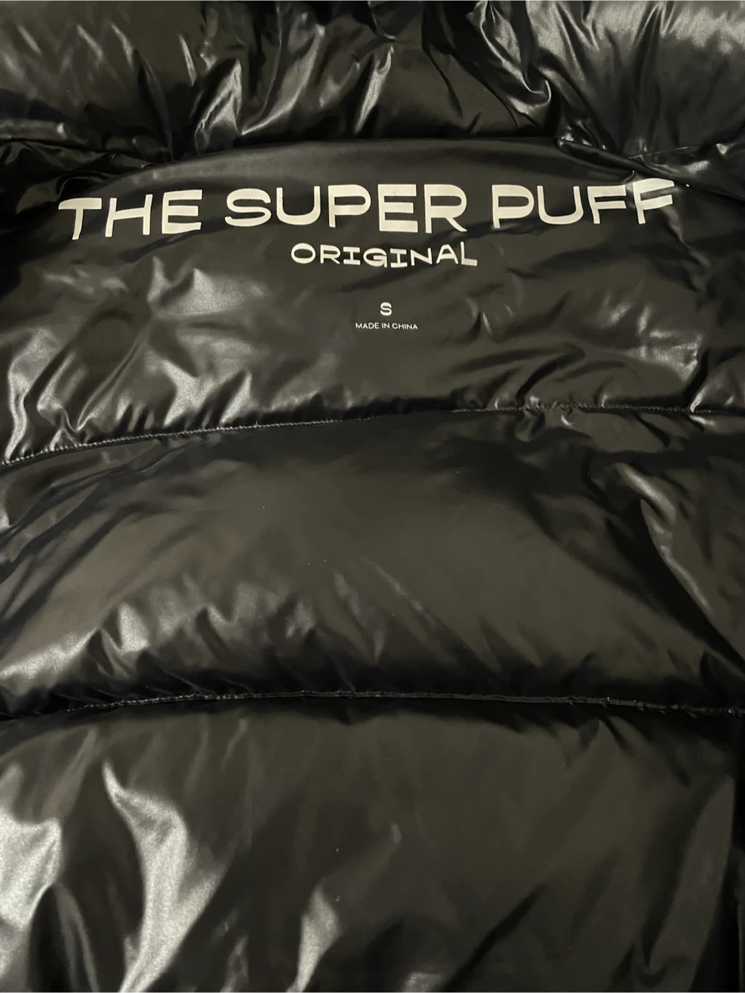 Aritzia "The Super Puff™ Original" in Hi-Gloss / Shiny Black - photo 4