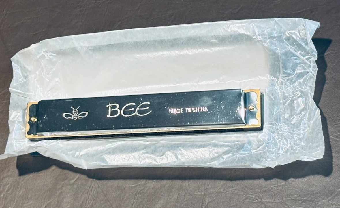NEW Bee 24 Hole Harmonica - photo 3