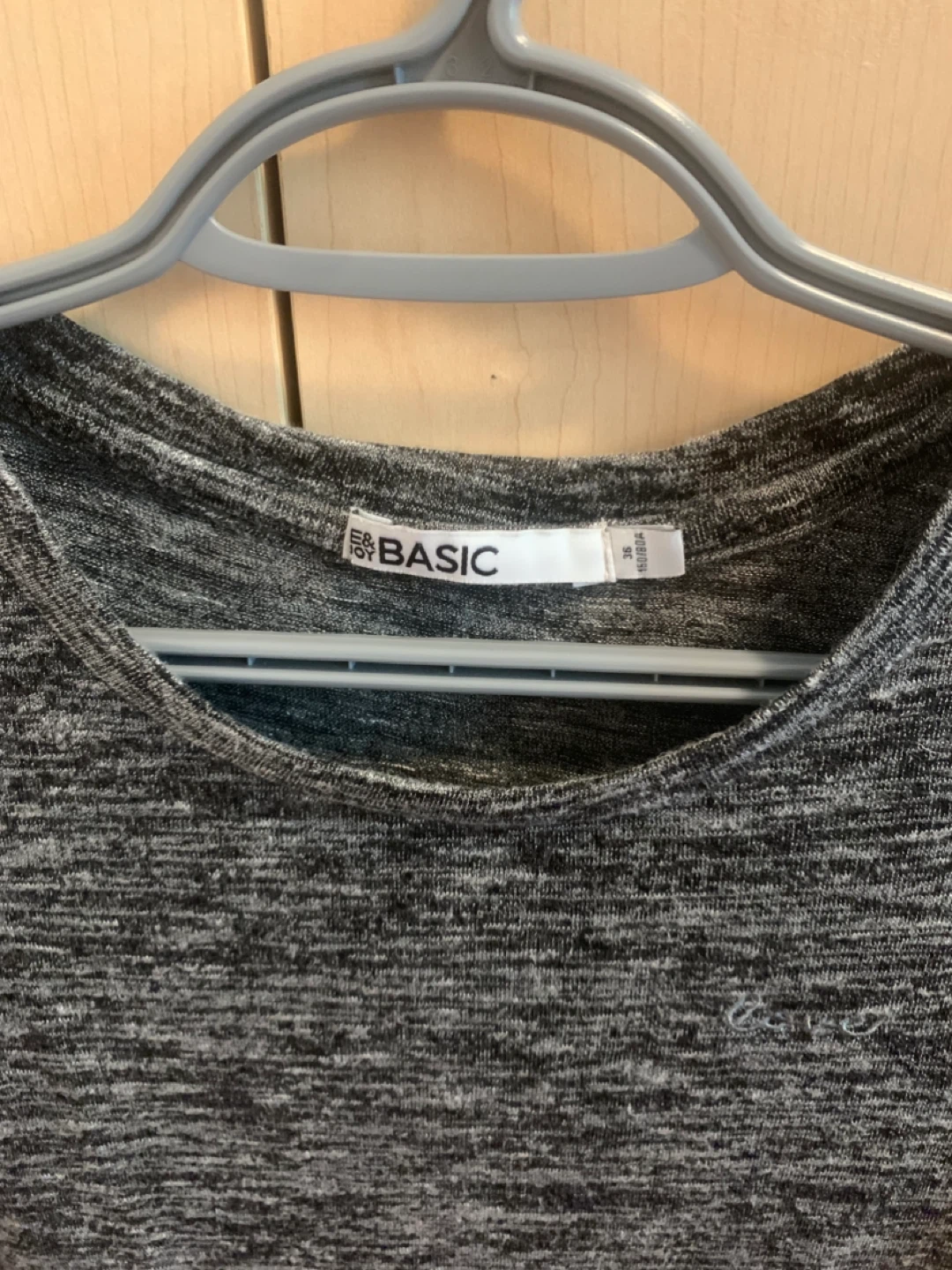 Size S Grey Short Sleeve T-Shirt with Side Tie Detail - photo 2