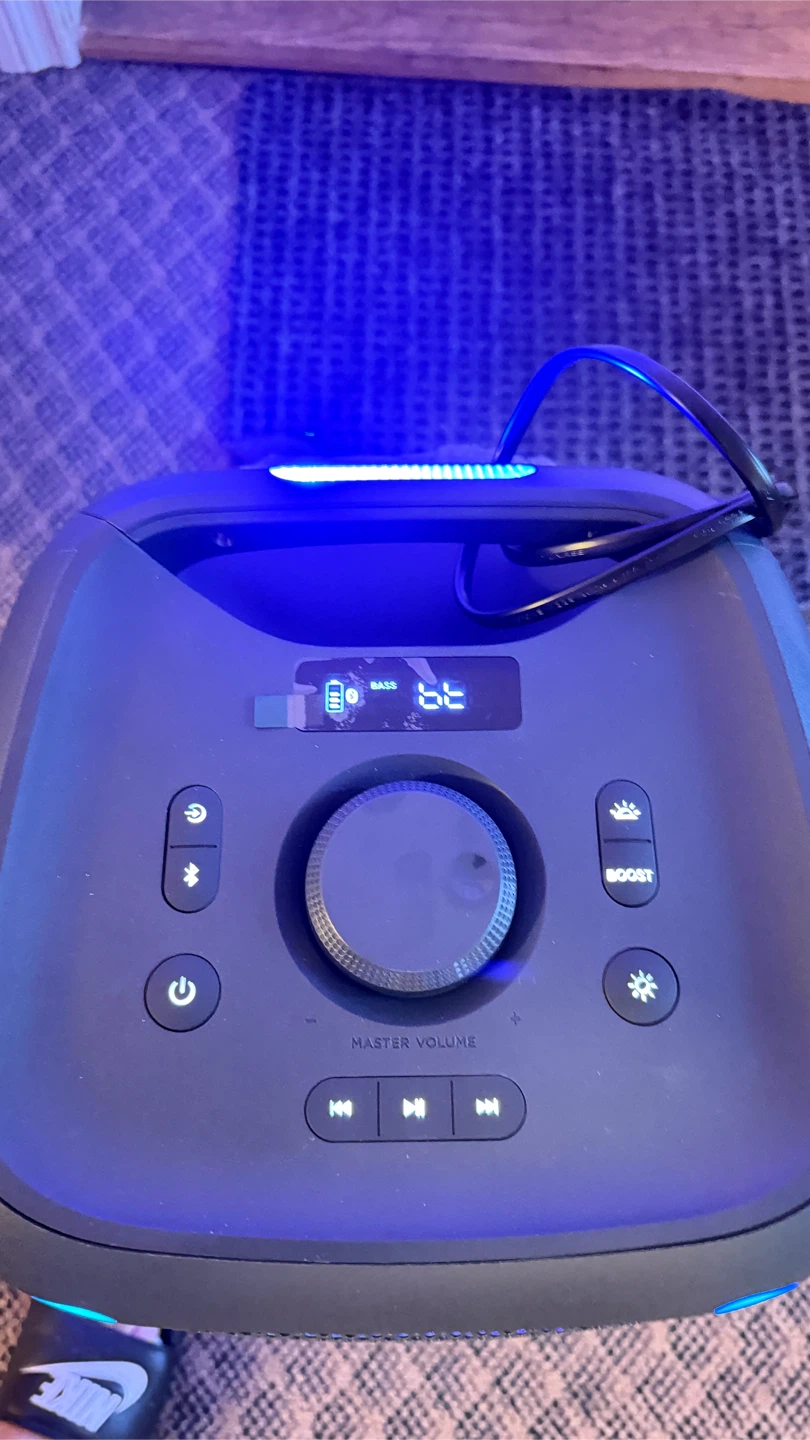 Onn. Wireless Party Speaker with LED Lighting - photo 3