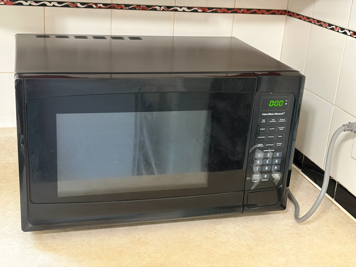 Hamilton Beach 1.1 Cu. Ft. Compact Microwave - photo 2