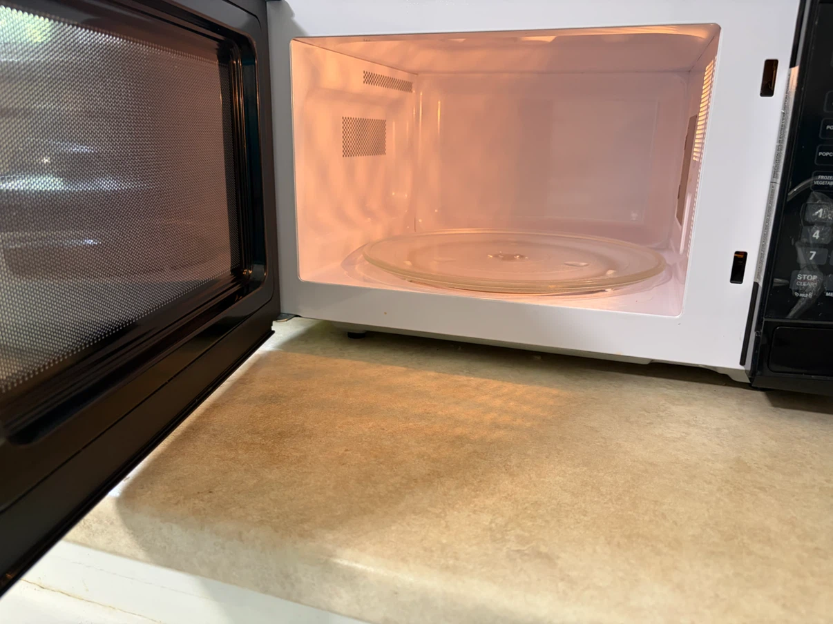 Hamilton Beach 1.1 Cu. Ft. Compact Microwave - photo 4