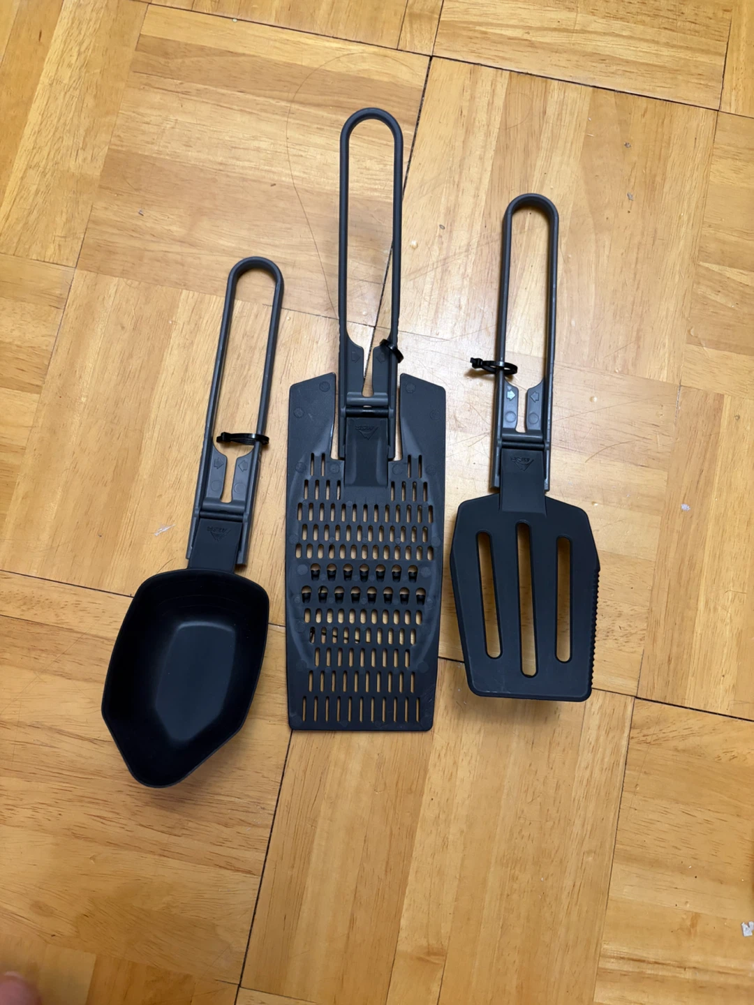 Outdoor Camping Utensil Set with Knife and Grater