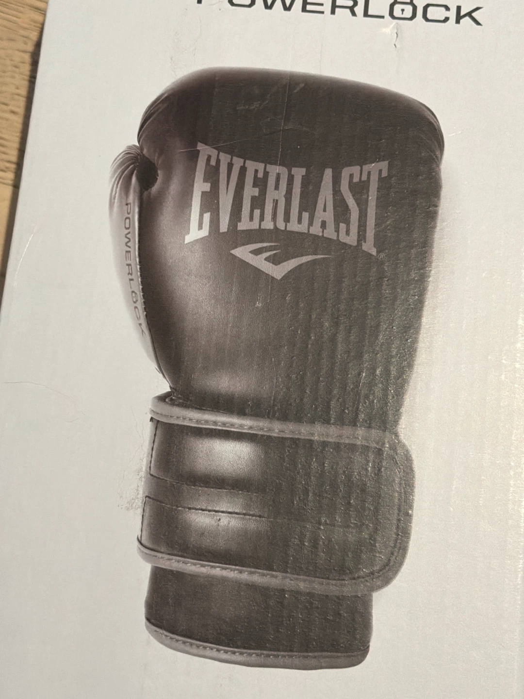 Everlast PowerLock Boxing Gloves 16oz - photo 3