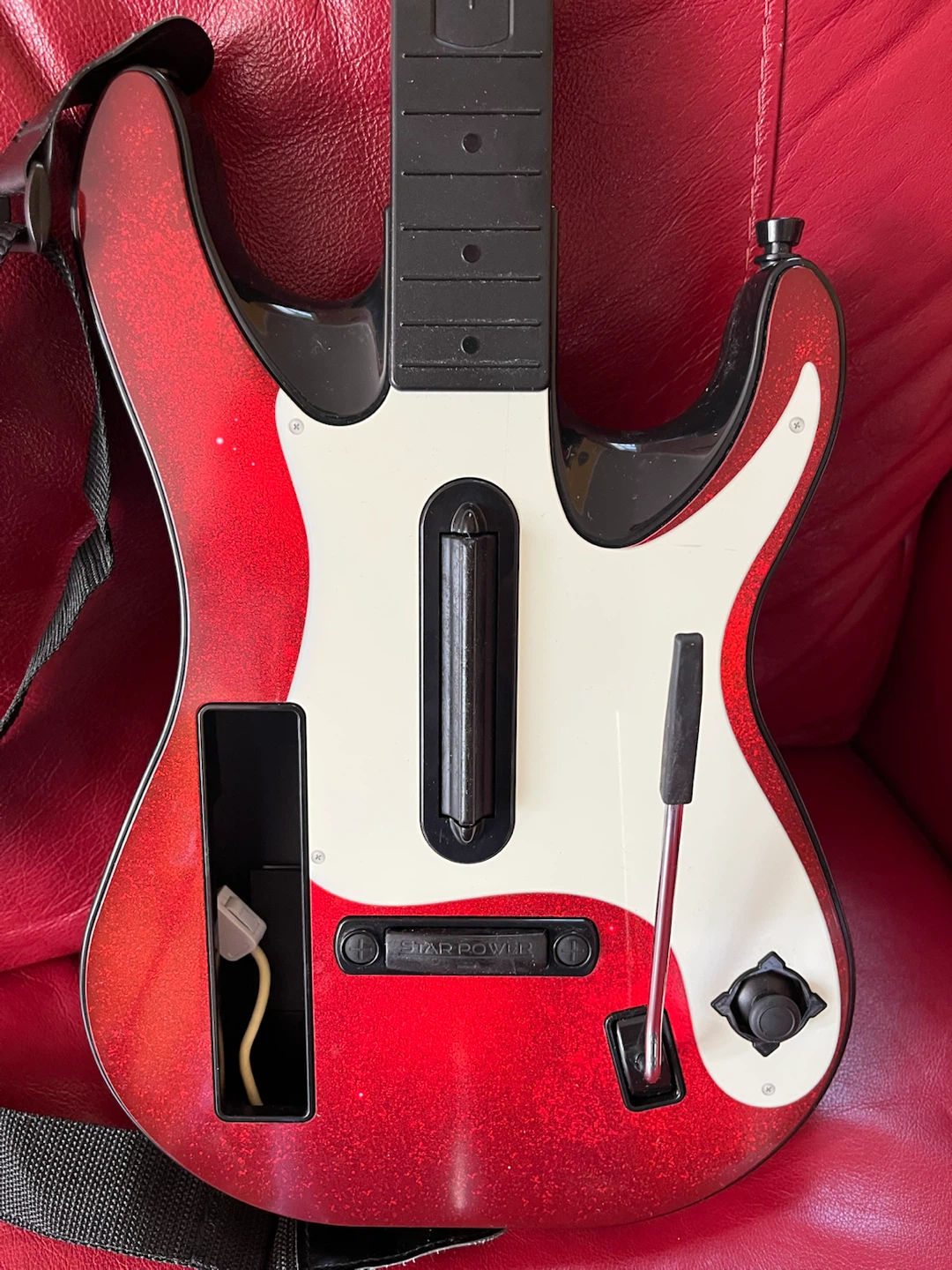 Guitar Hero Wireless Guitar Controller - photo 3