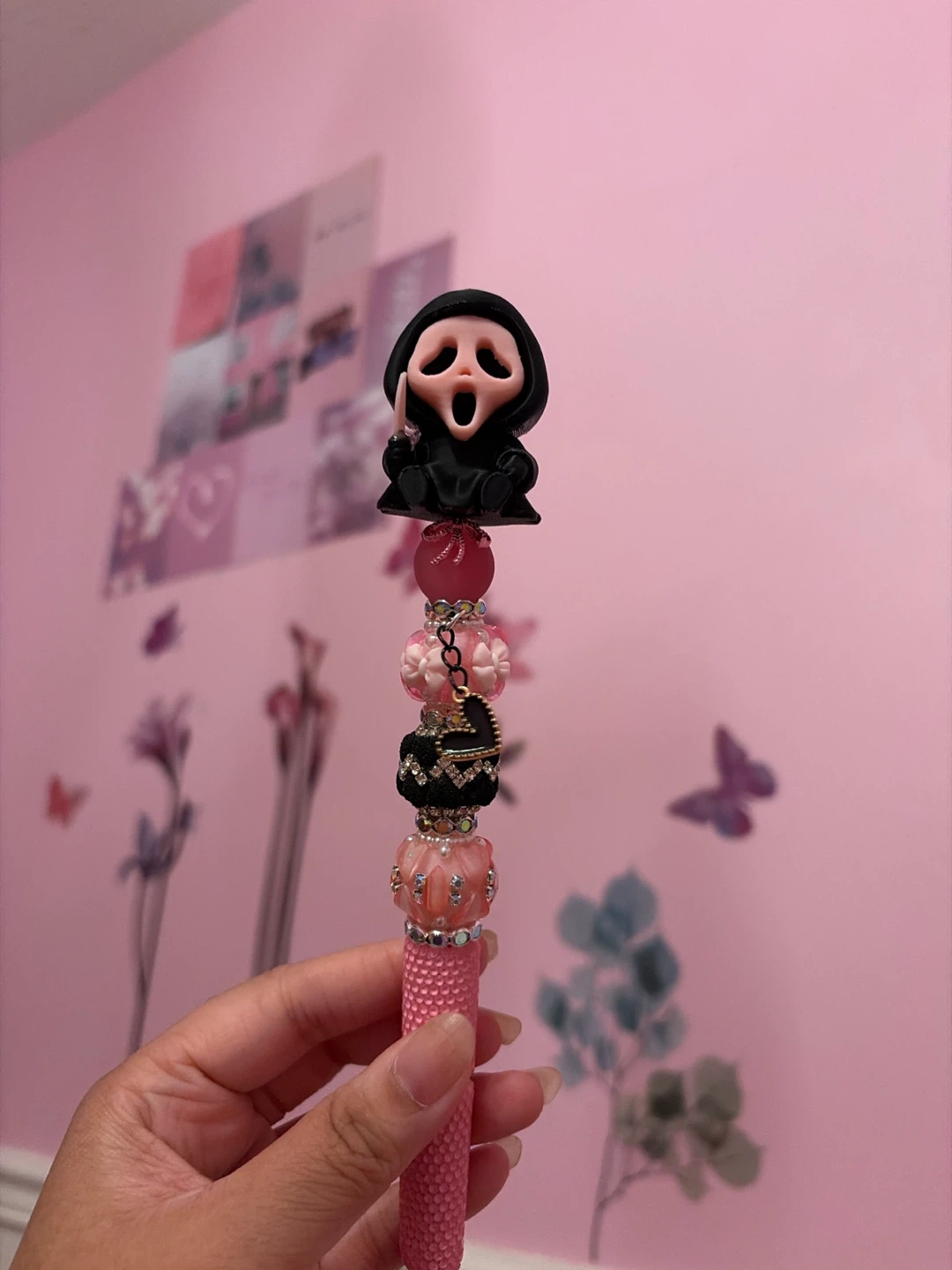 Ghostface beaded pen